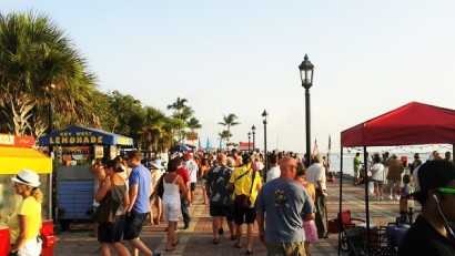 佛羅里達自由行Key-West碼頭廣場人潮